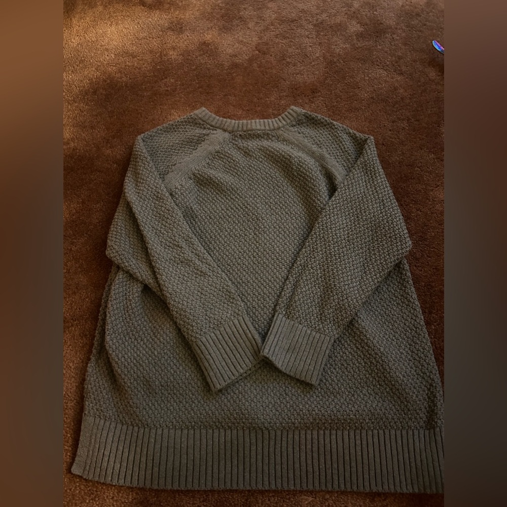 old navy sweatshirt